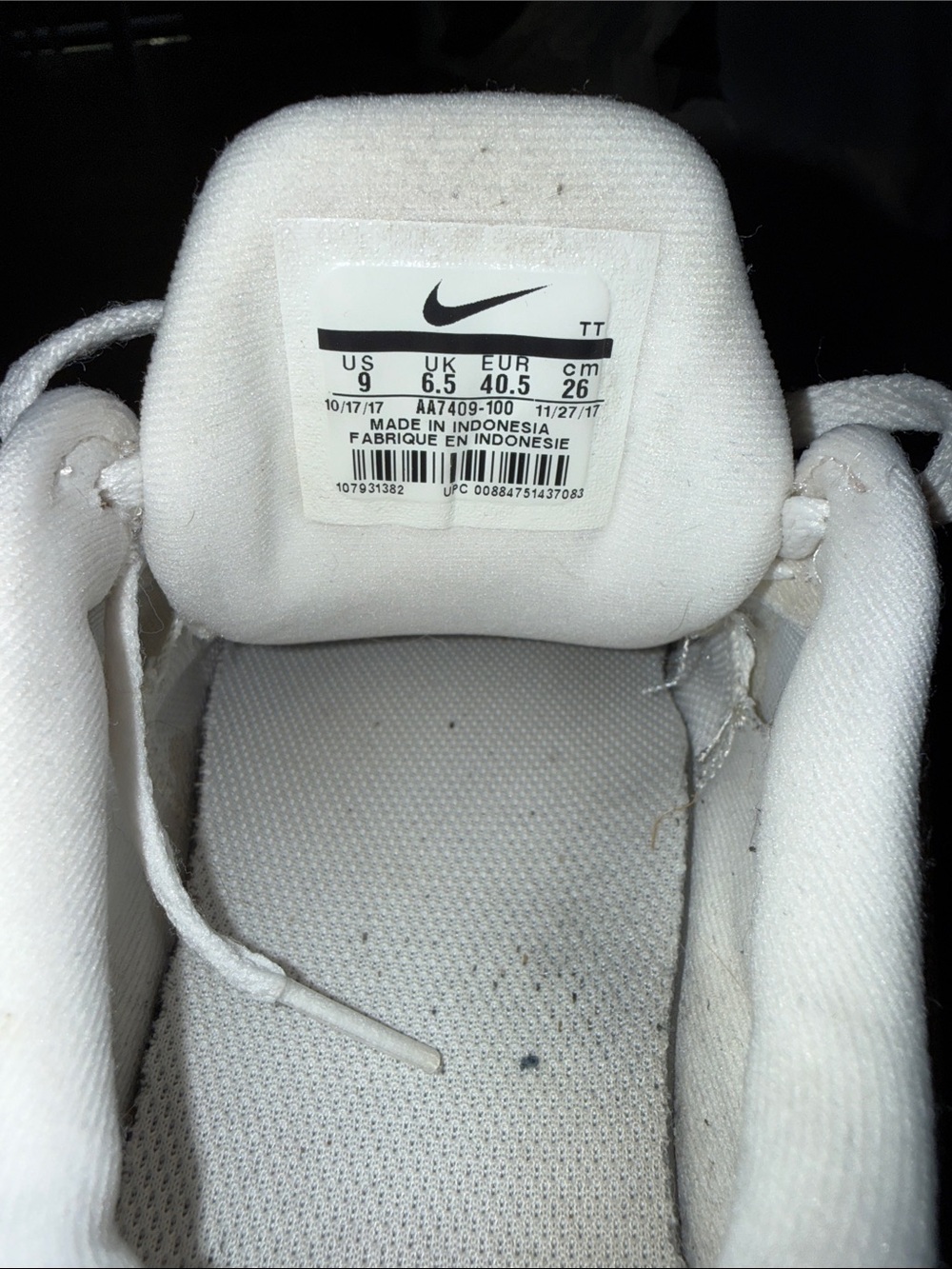 Size 9 Nike Flex Contact Running Shoes - Picture 7 of 7